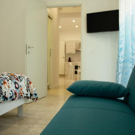Casa Di Nonna Rosy Hotel Наполи Екстериор снимка