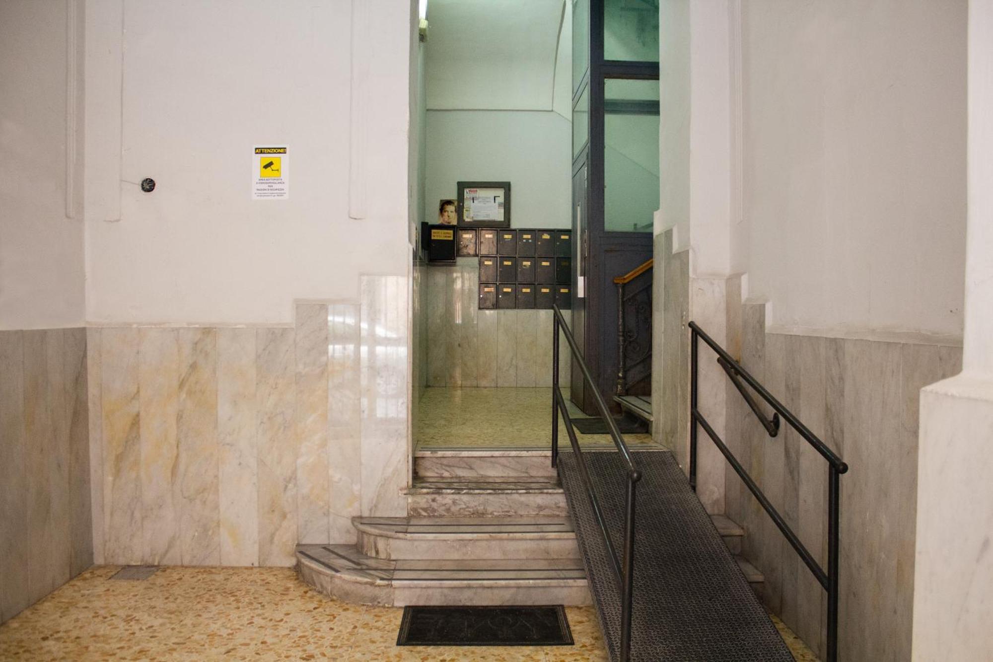 Casa Di Nonna Rosy Hotel Наполи Екстериор снимка